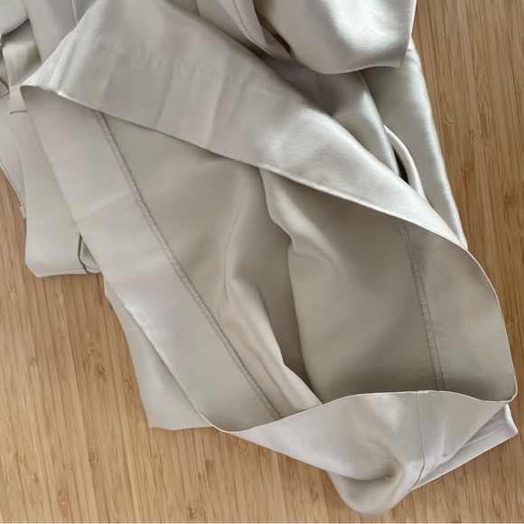 Banana republic silk pants - Picture 3 of 4